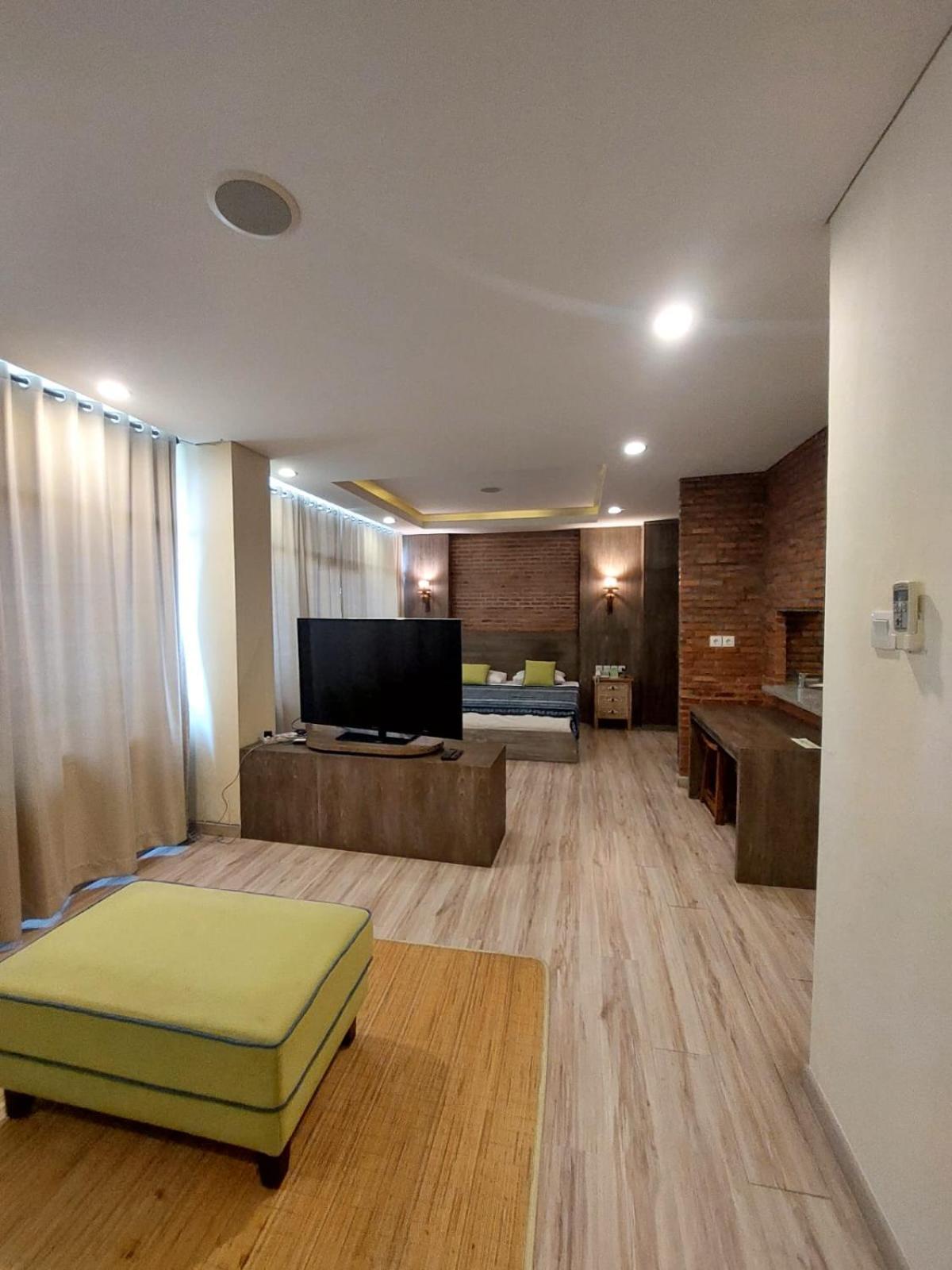 Apartemen Senayan Jakarta Ngoại thất bức ảnh