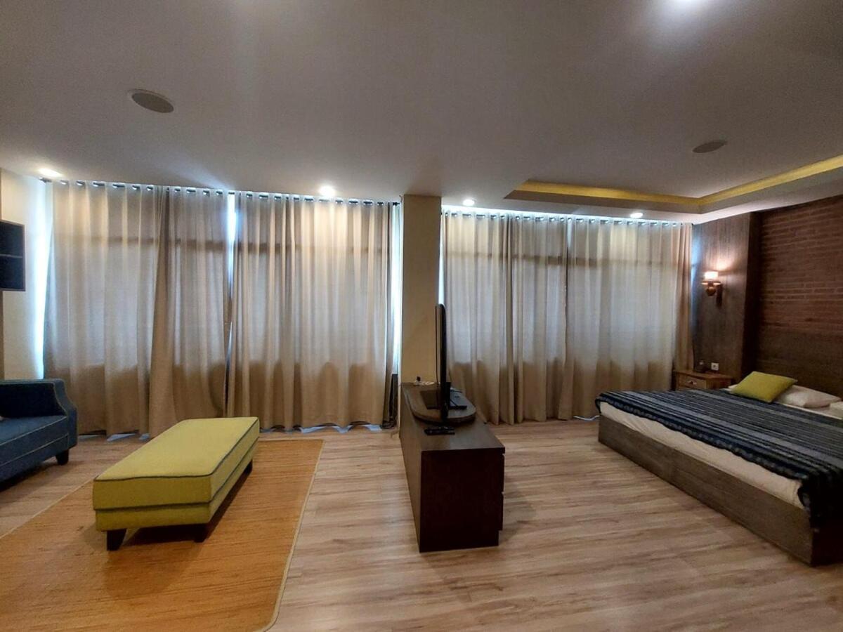 Apartemen Senayan Jakarta Ngoại thất bức ảnh