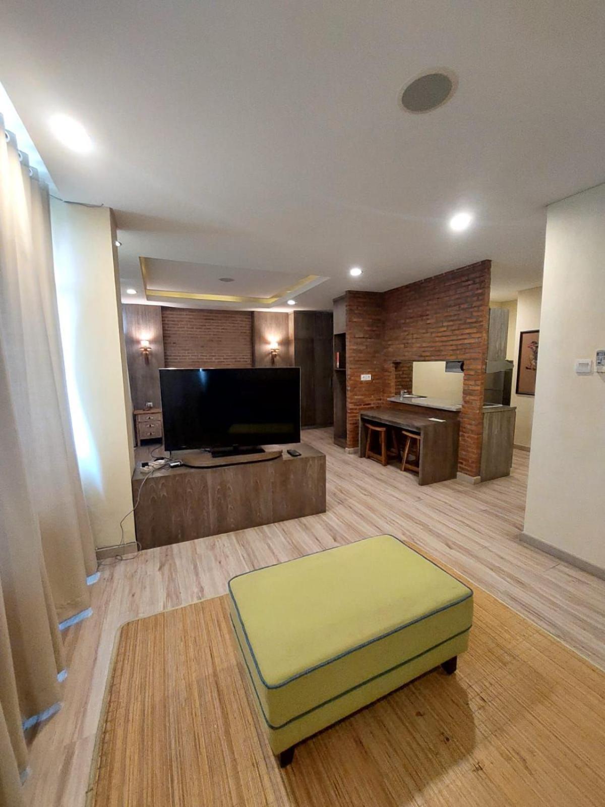 Apartemen Senayan Jakarta Ngoại thất bức ảnh